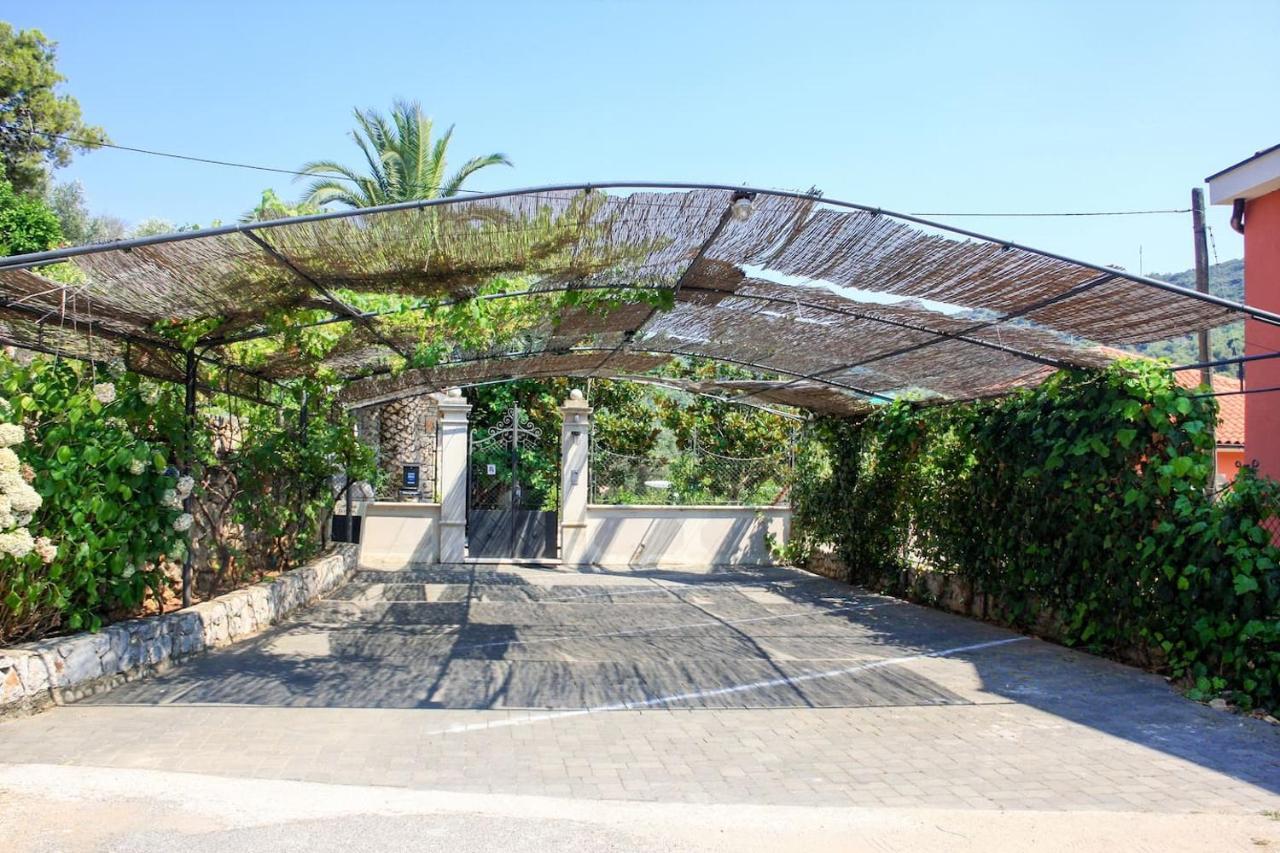 Villa Stone House Retreat Mali Lošinj Exterior foto